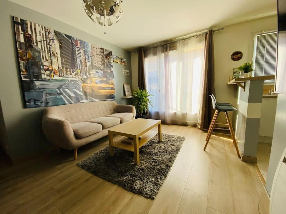 Appartement 2 Chambres Mantes-la-Ville Екстериор снимка