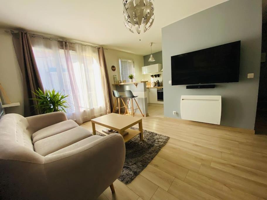 Appartement 2 Chambres Mantes-la-Ville Екстериор снимка