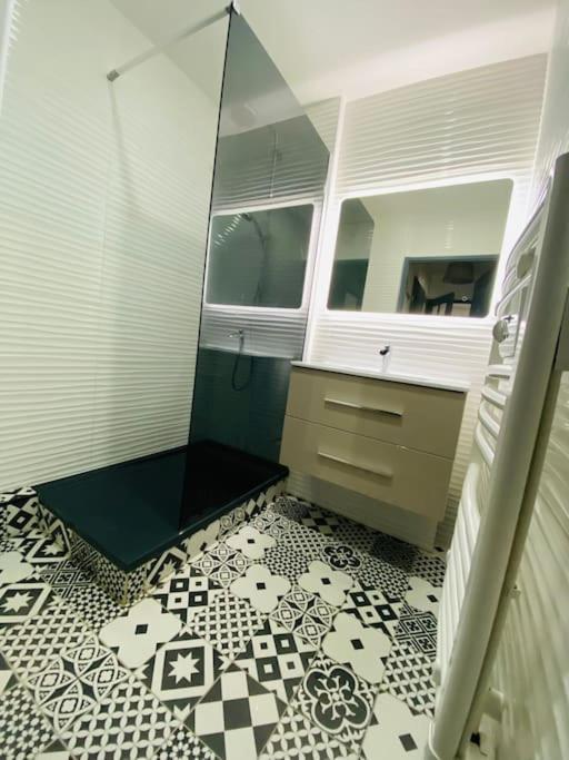 Appartement 2 Chambres Mantes-la-Ville Екстериор снимка